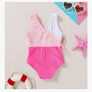 AMAZON Pink Two-Tone Swimsuit Bathing Suit- Size 5-6yrs (Size 130)